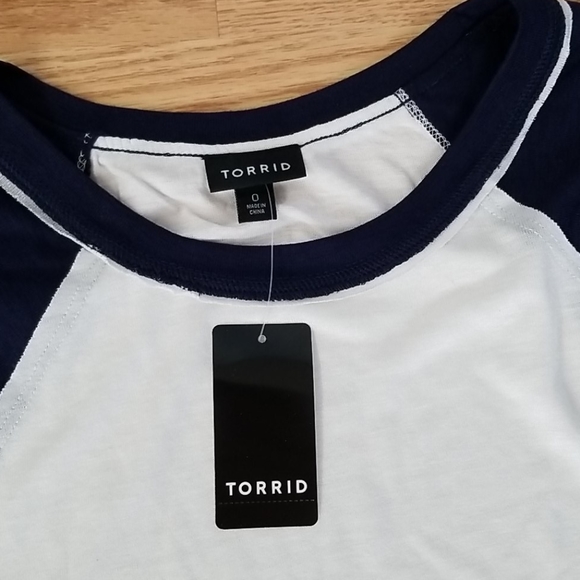 Embroidered Raglan Tee - Picture 3 of 7